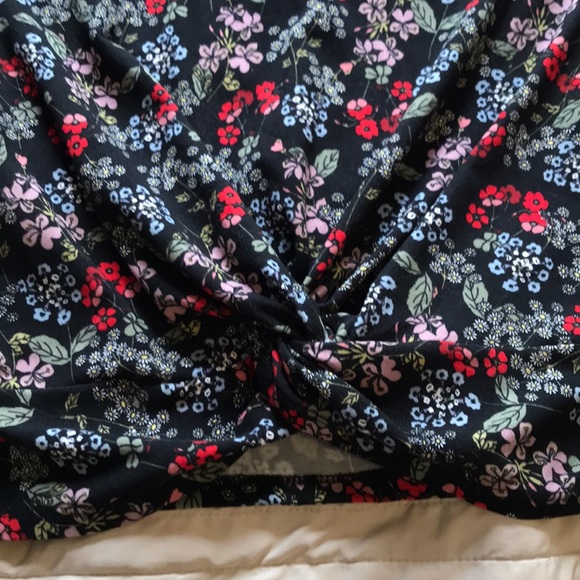 Tied in the Front Navy Floral Shirt - Picture 2 of 5